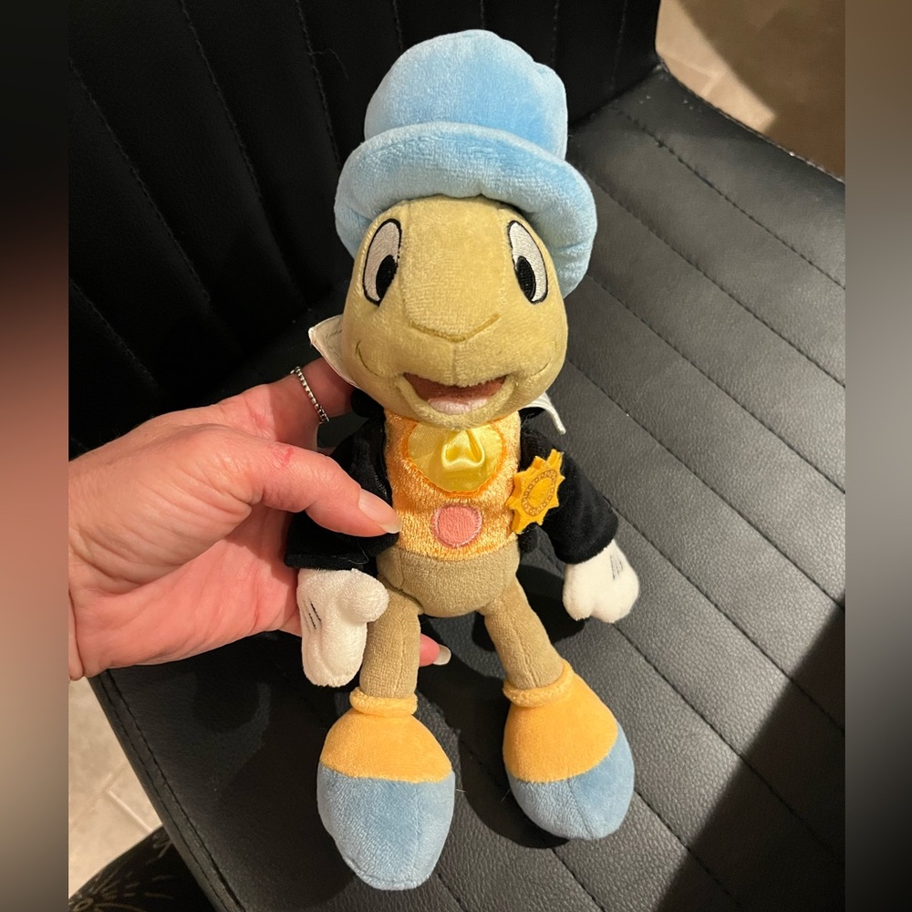 Disney Pinocchio jiminy cricket plush
